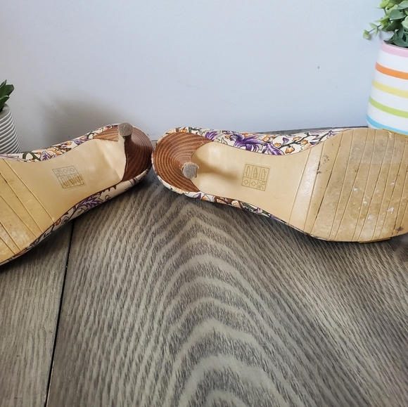 Pierre Michel floral heels size 38  (7.5-8) - Picture 8 of 8